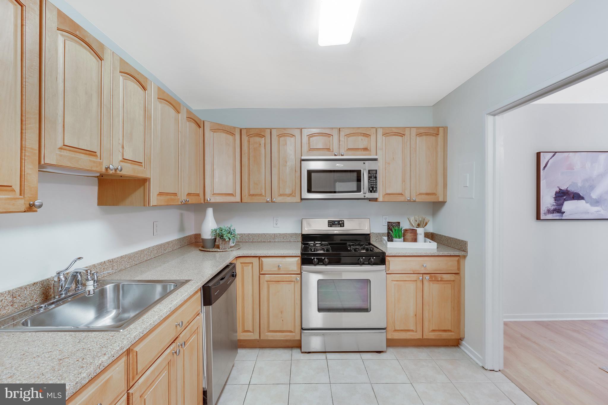 1669 Parkcrest #300