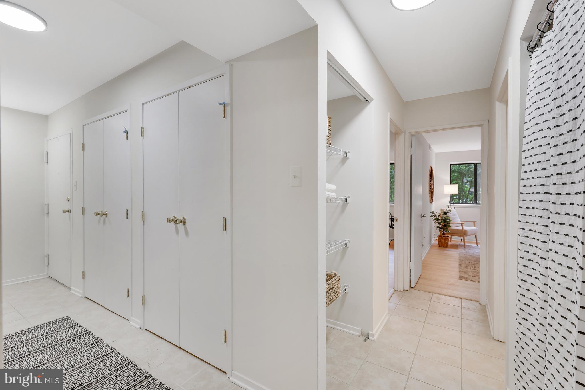 1669 Parkcrest #300