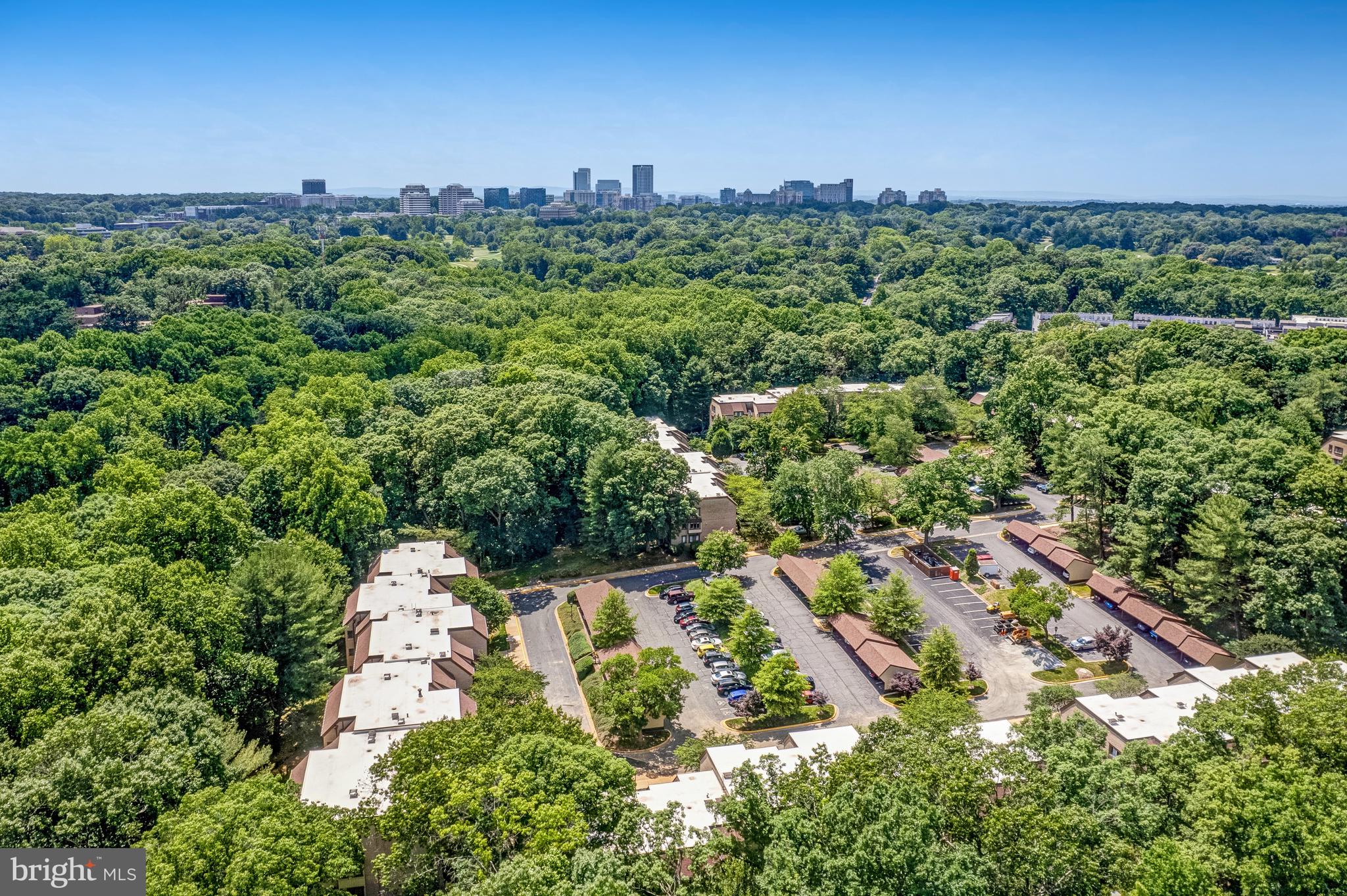 1669 Parkcrest #300