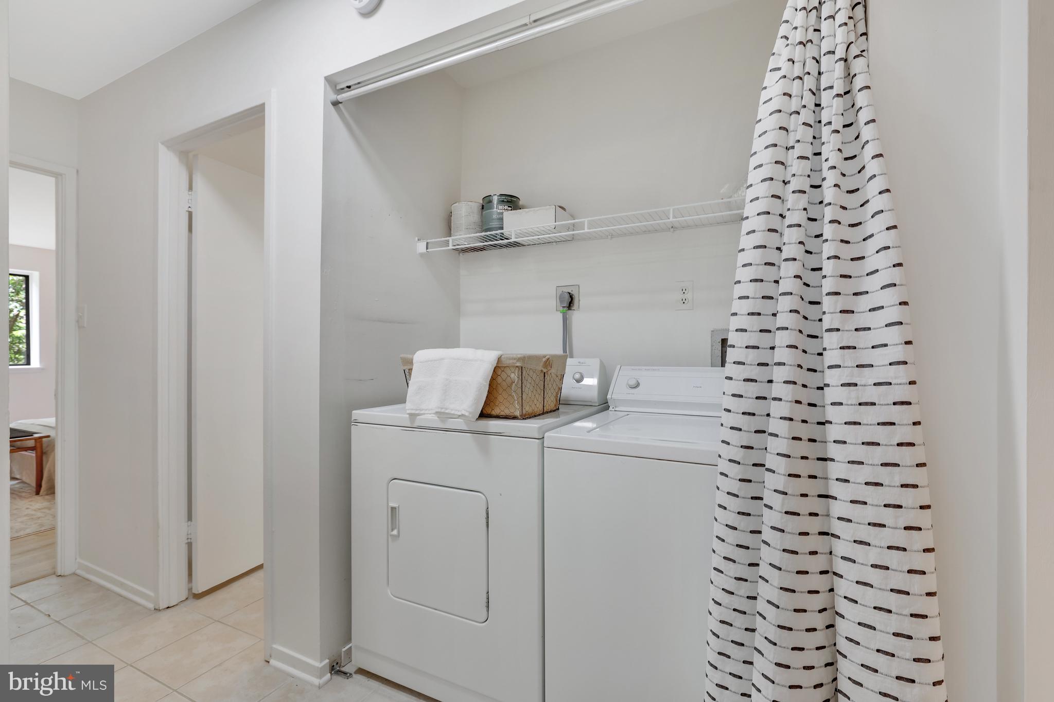 1669 Parkcrest #300