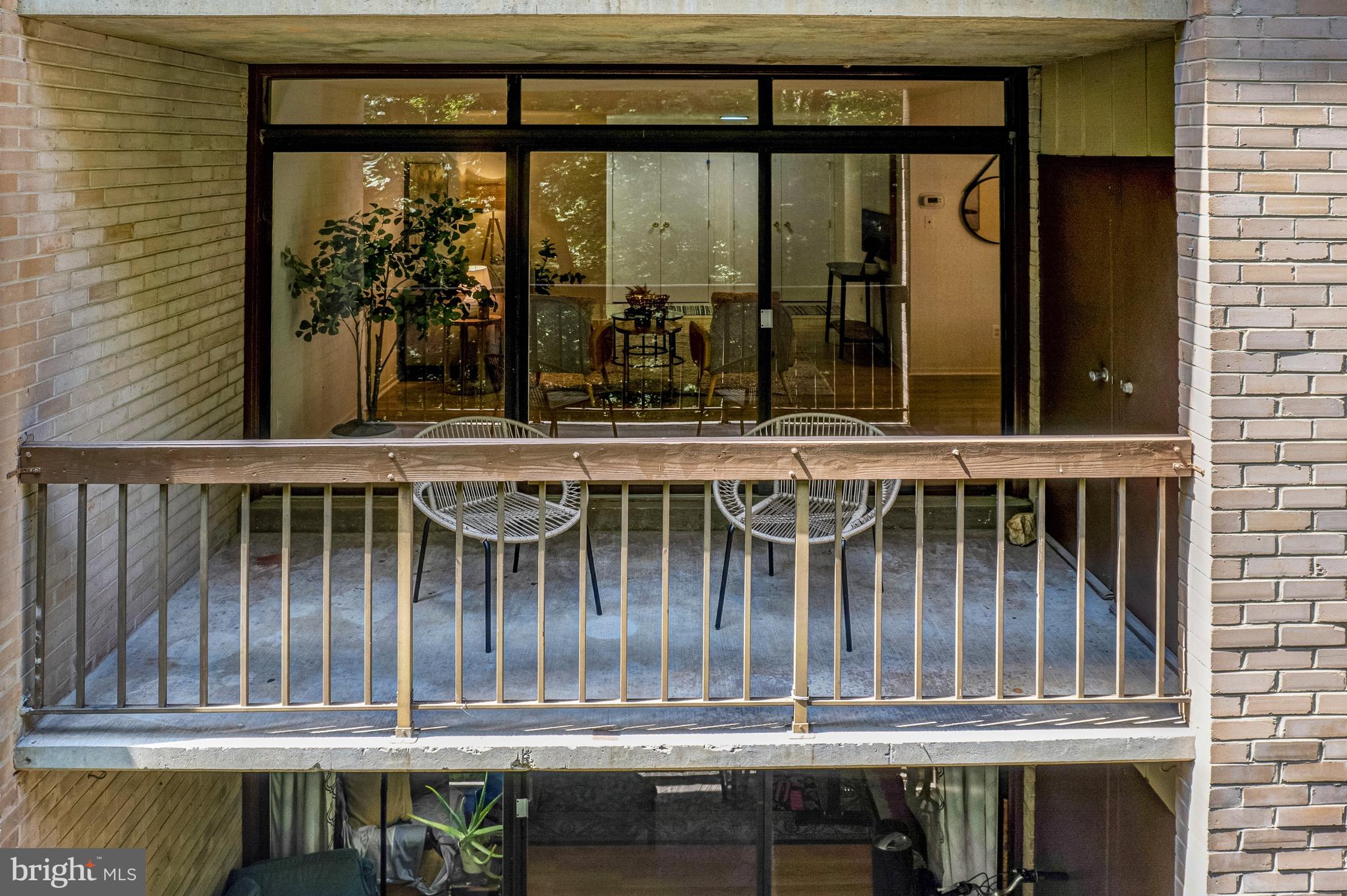 1669 Parkcrest #300