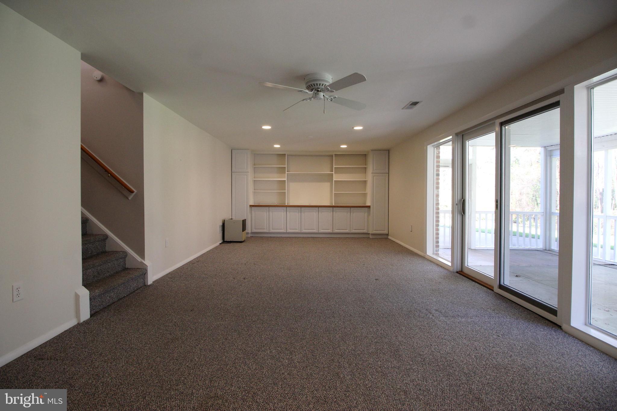 3807 IVYDALE DR