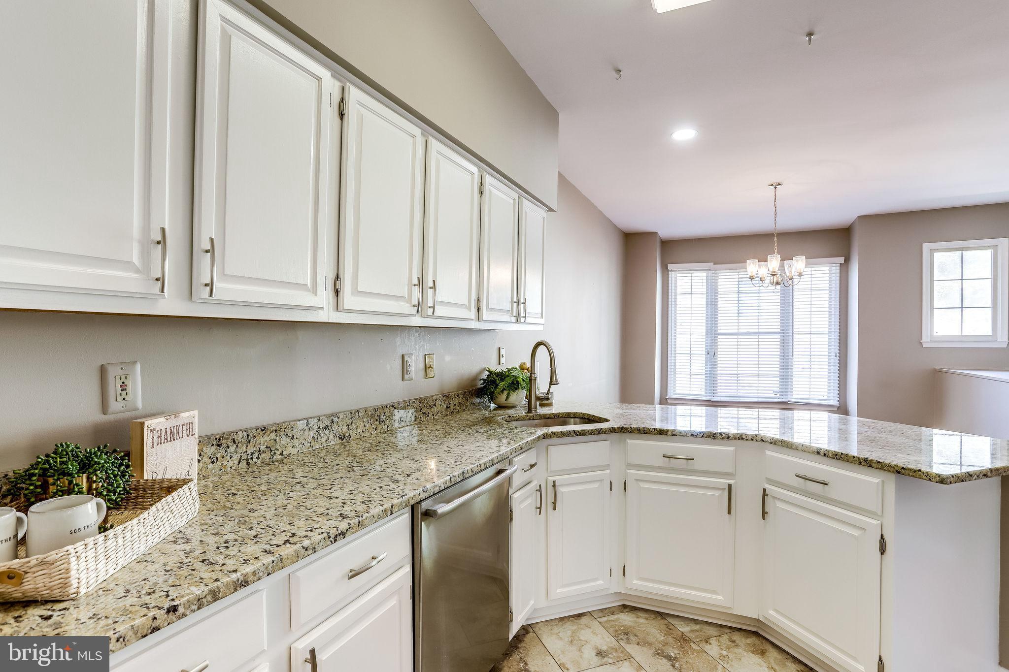 11401 HERITAGE OAK CT