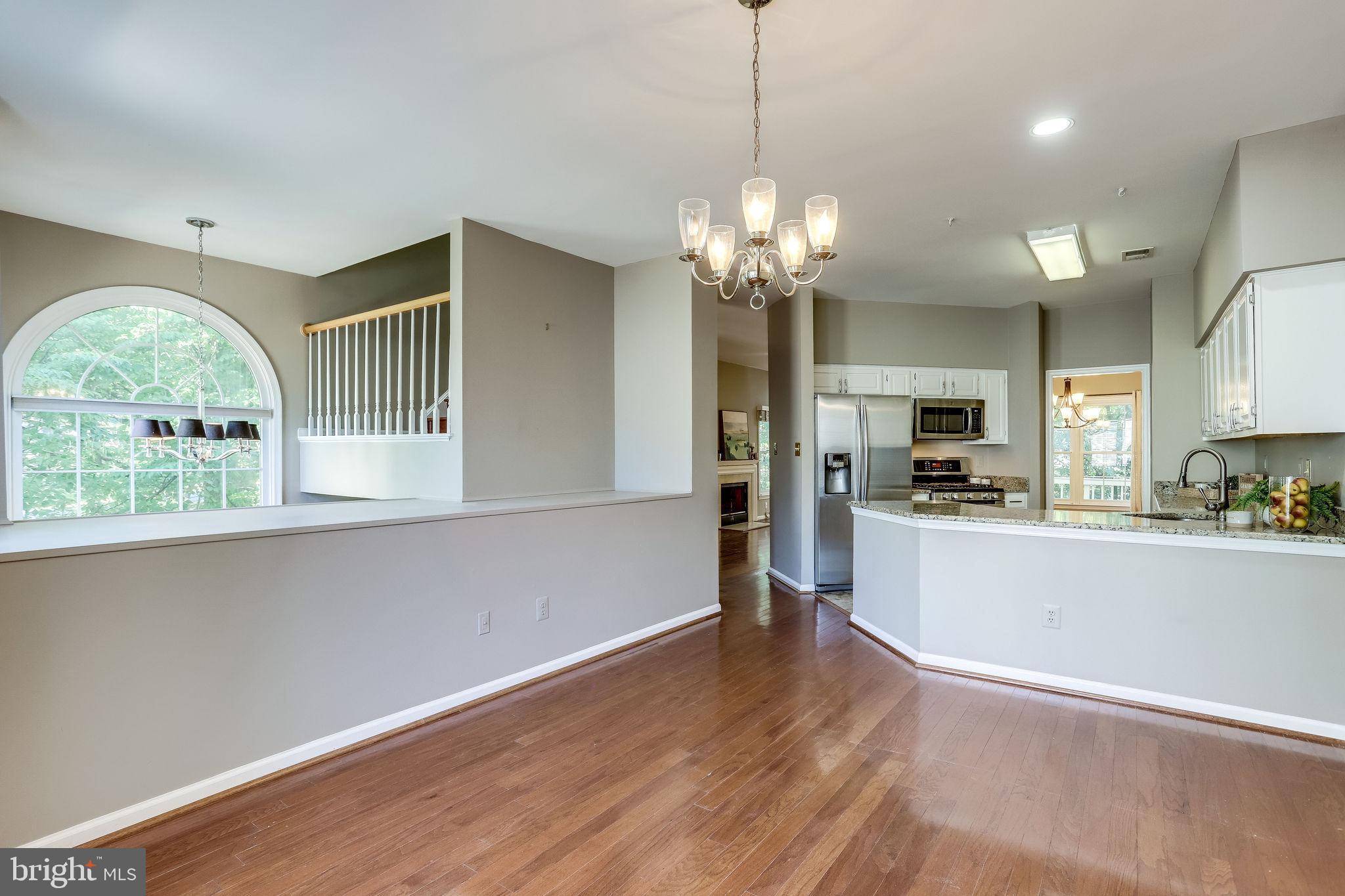 11401 HERITAGE OAK CT