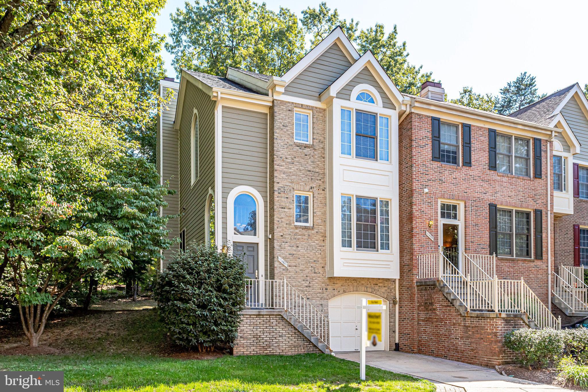 11401 HERITAGE OAK CT