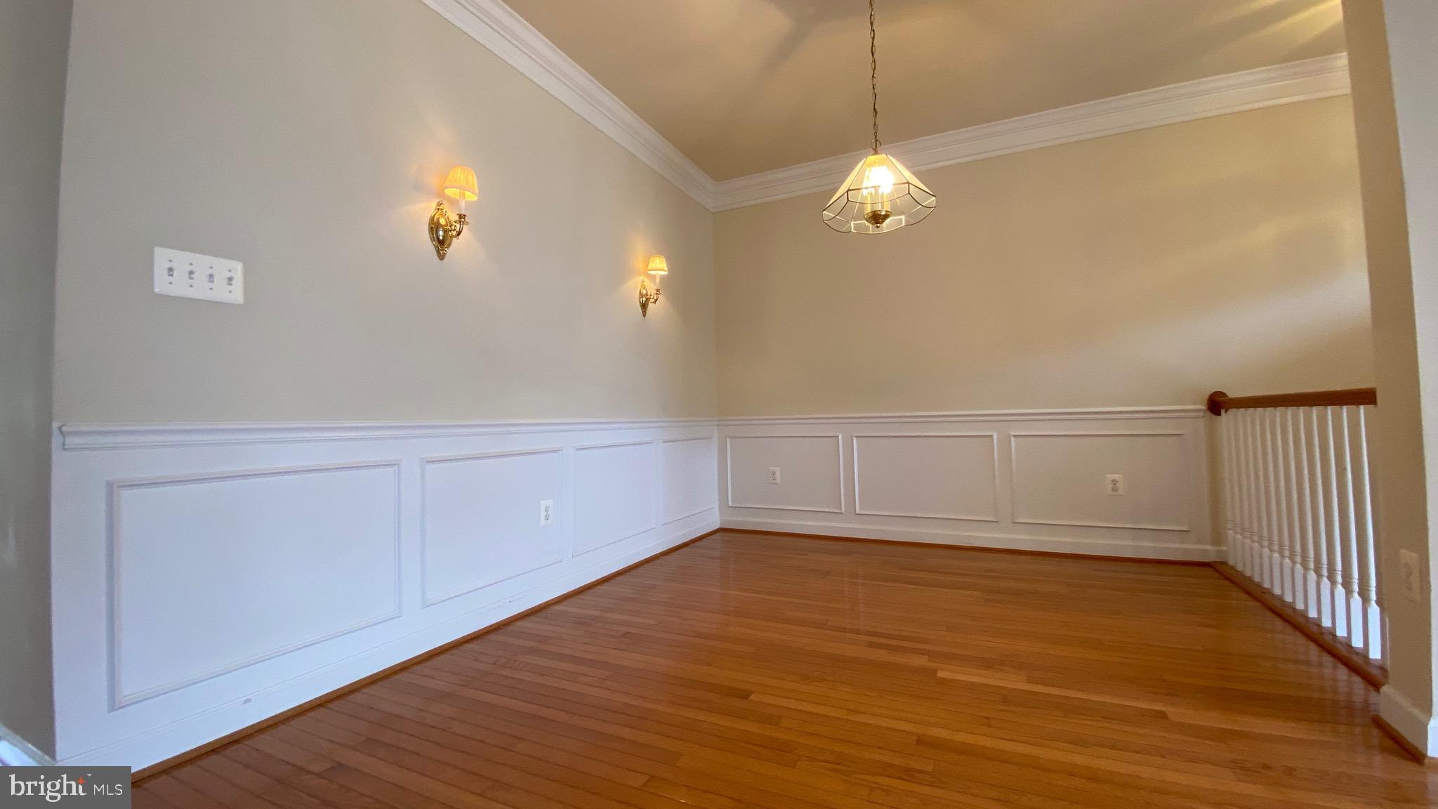8853 MODANO PL