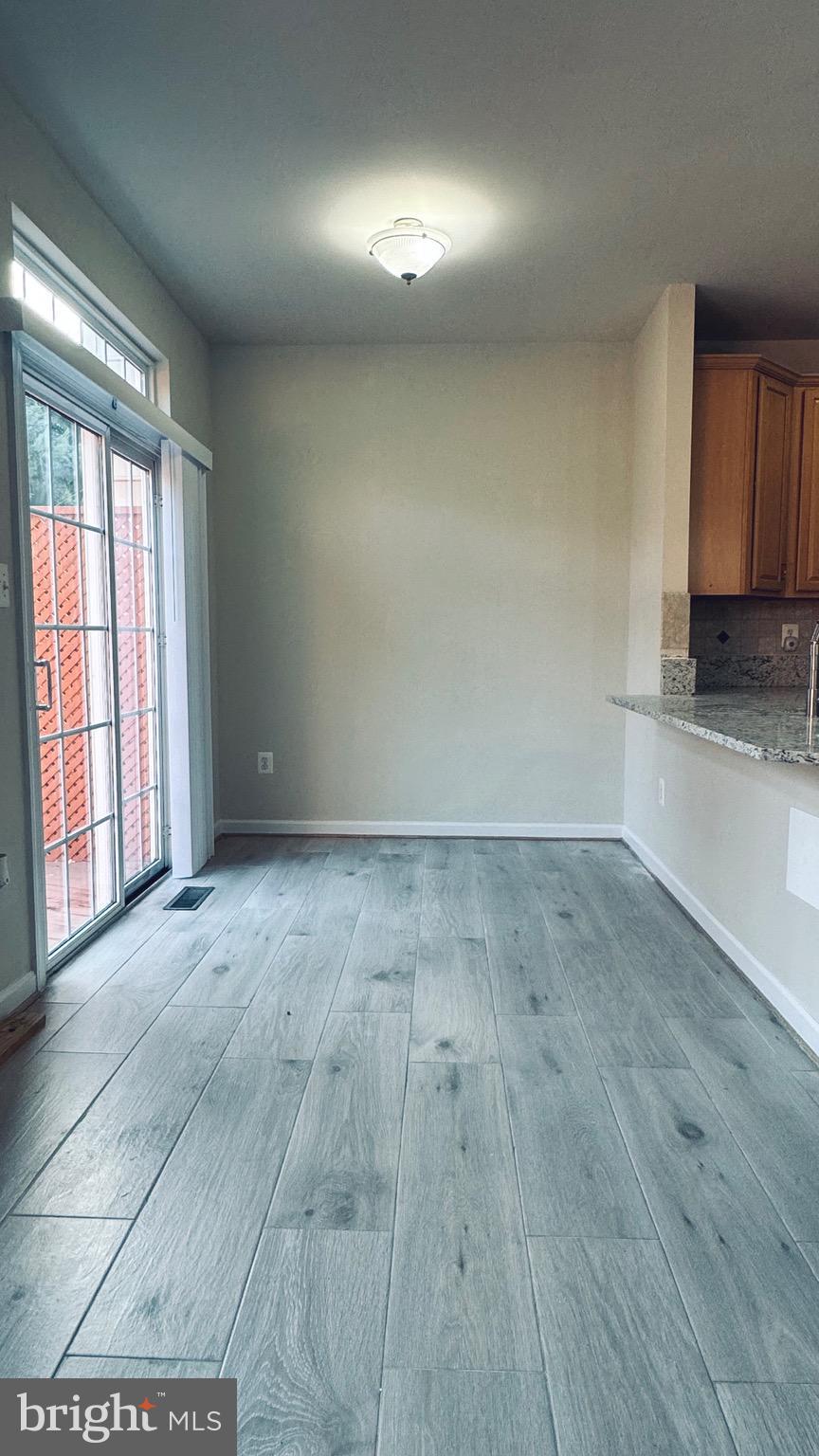 8853 MODANO PL