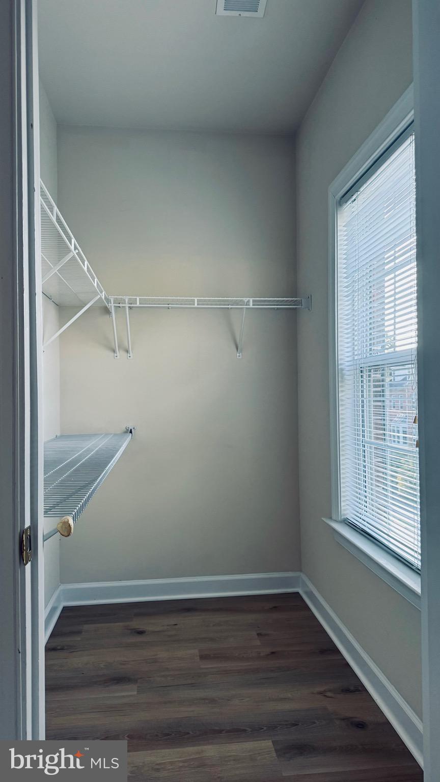 8853 MODANO PL