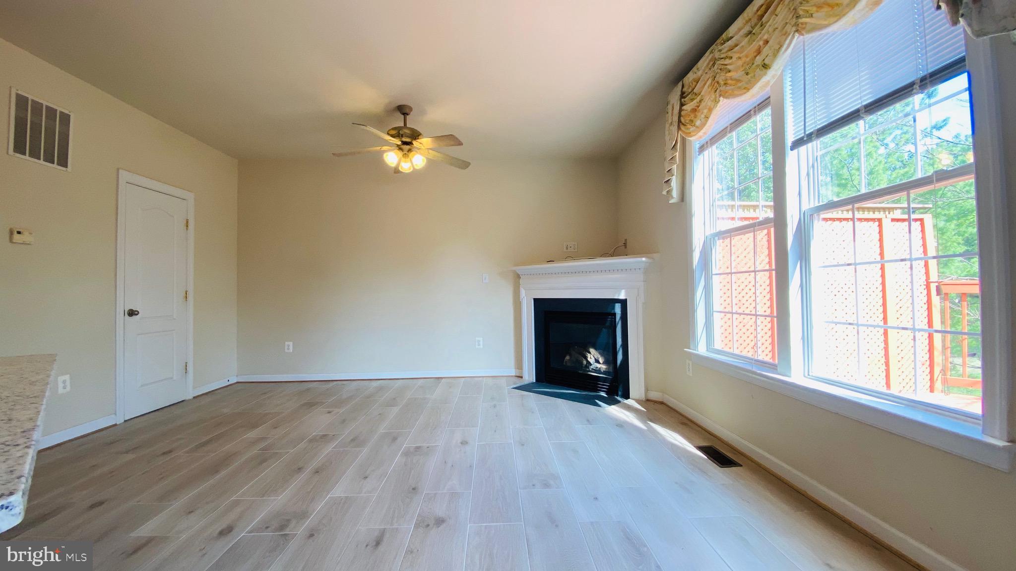8853 MODANO PL