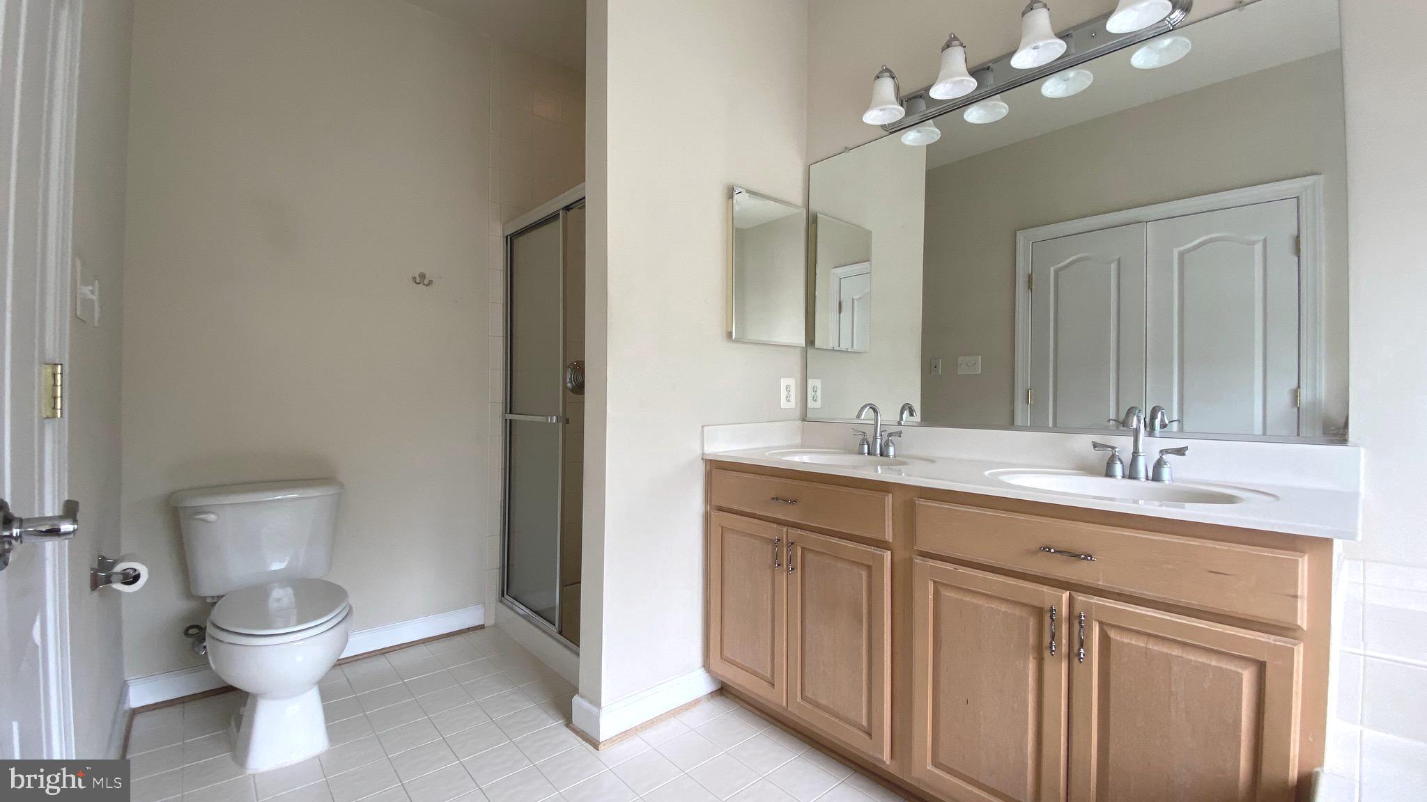 8853 MODANO PL