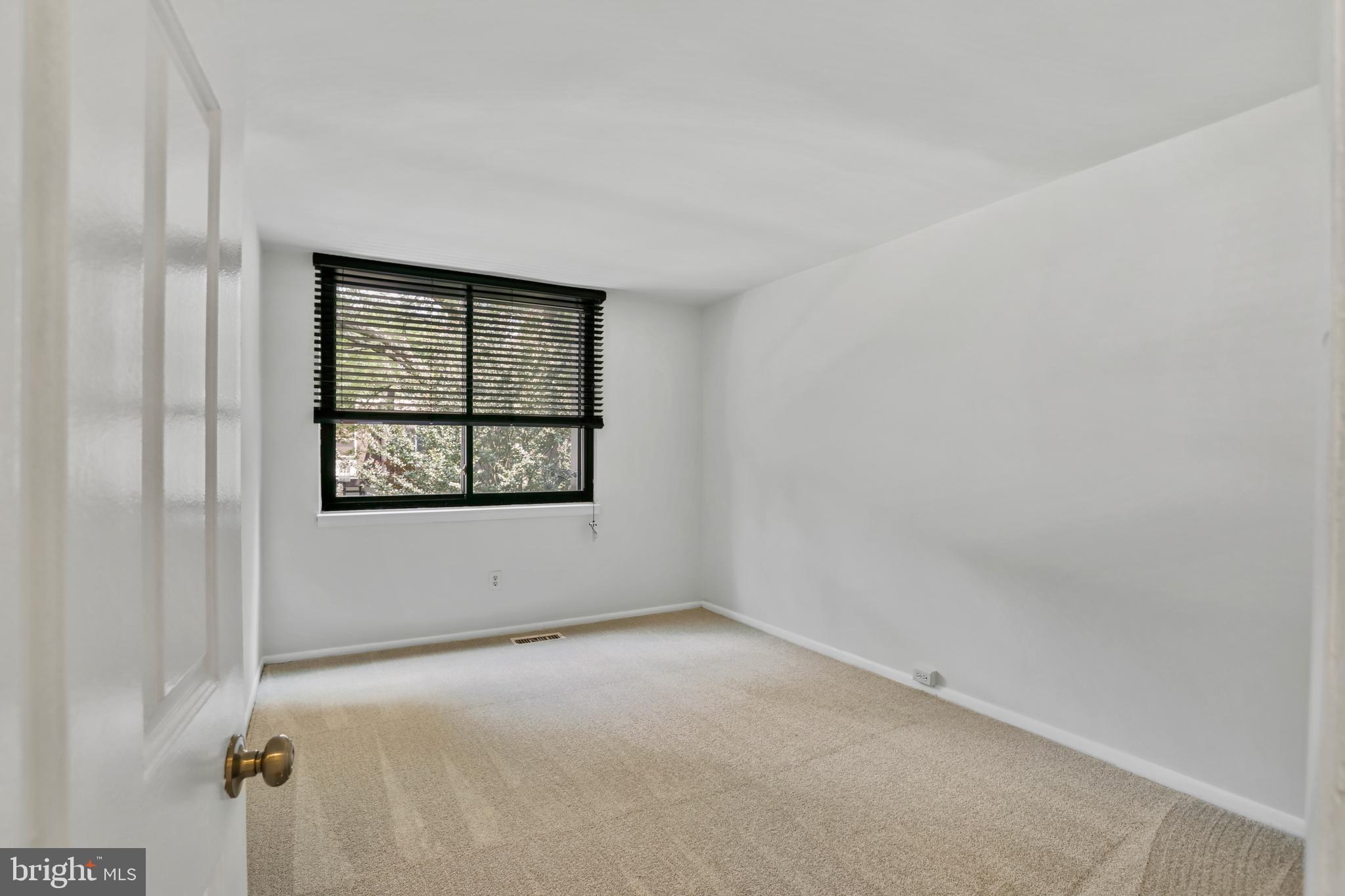 11170 Forest Edge Dr