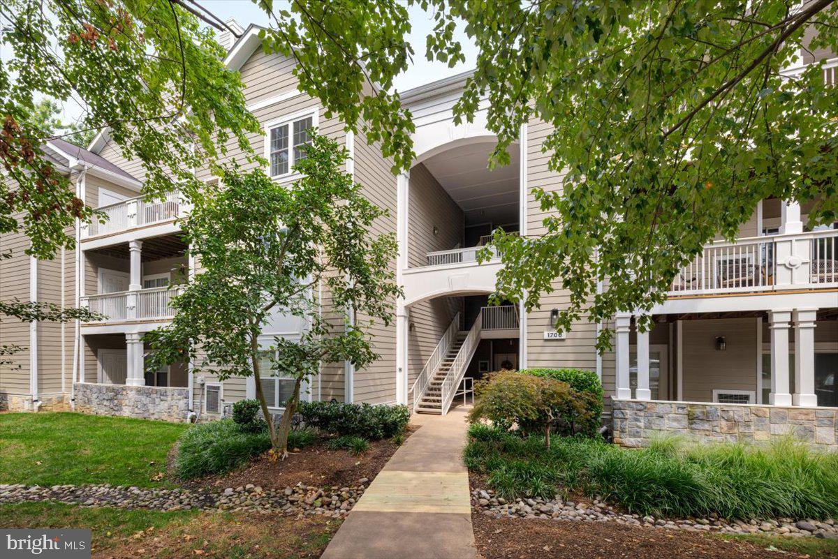 1700 Lake Shore Crest Dr #24