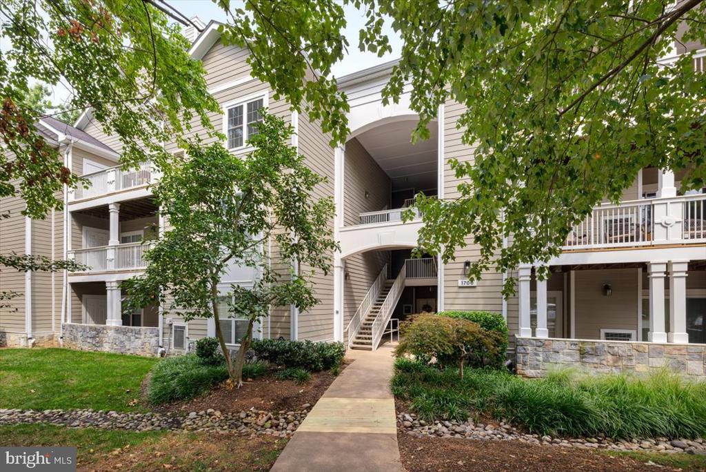 1700 Lake Shore Crest Dr #24
