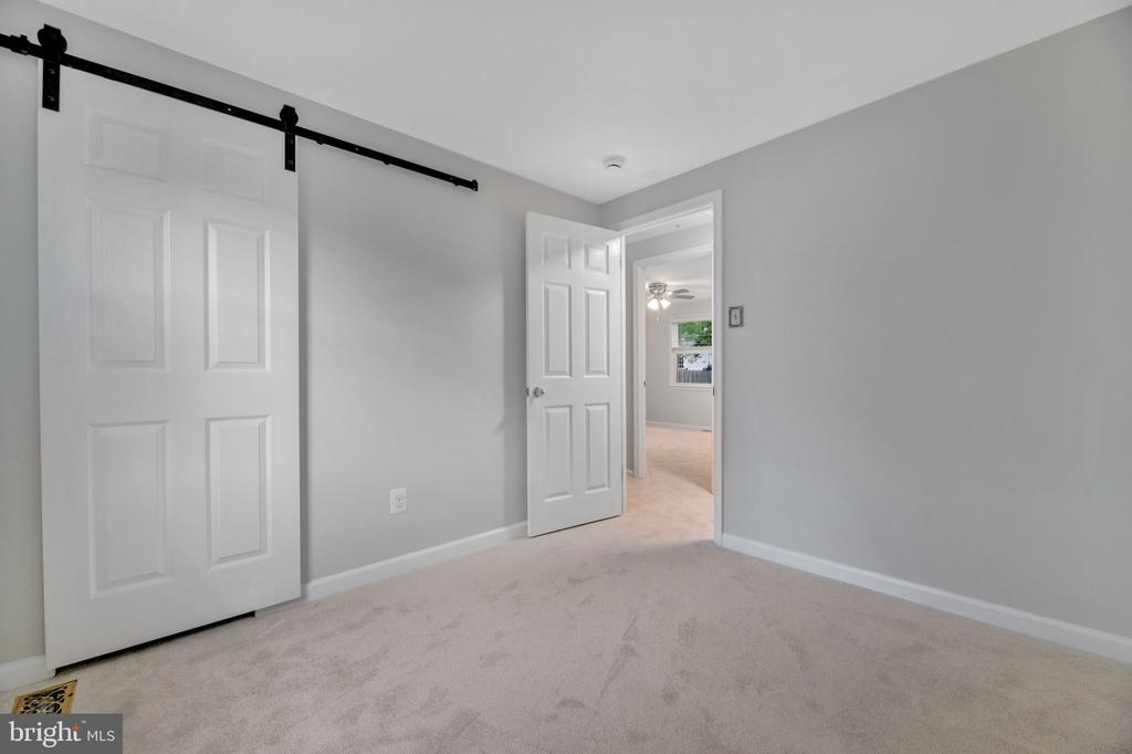 1010 Merlins Ct