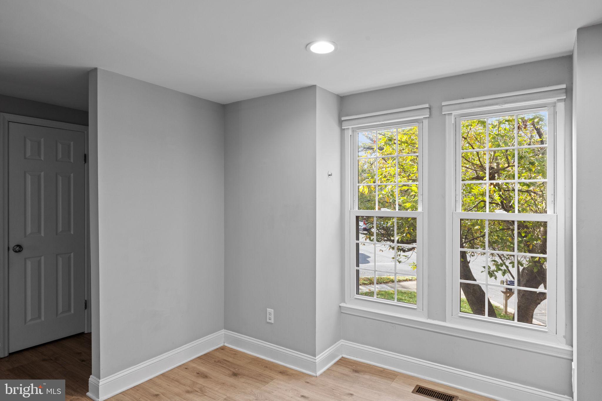 1526 AUTUMN RIDGE CIR