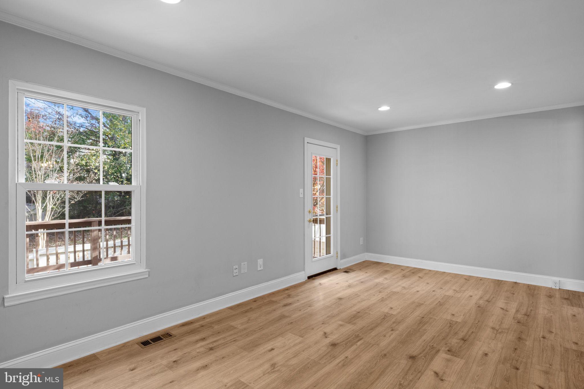 1526 AUTUMN RIDGE CIR