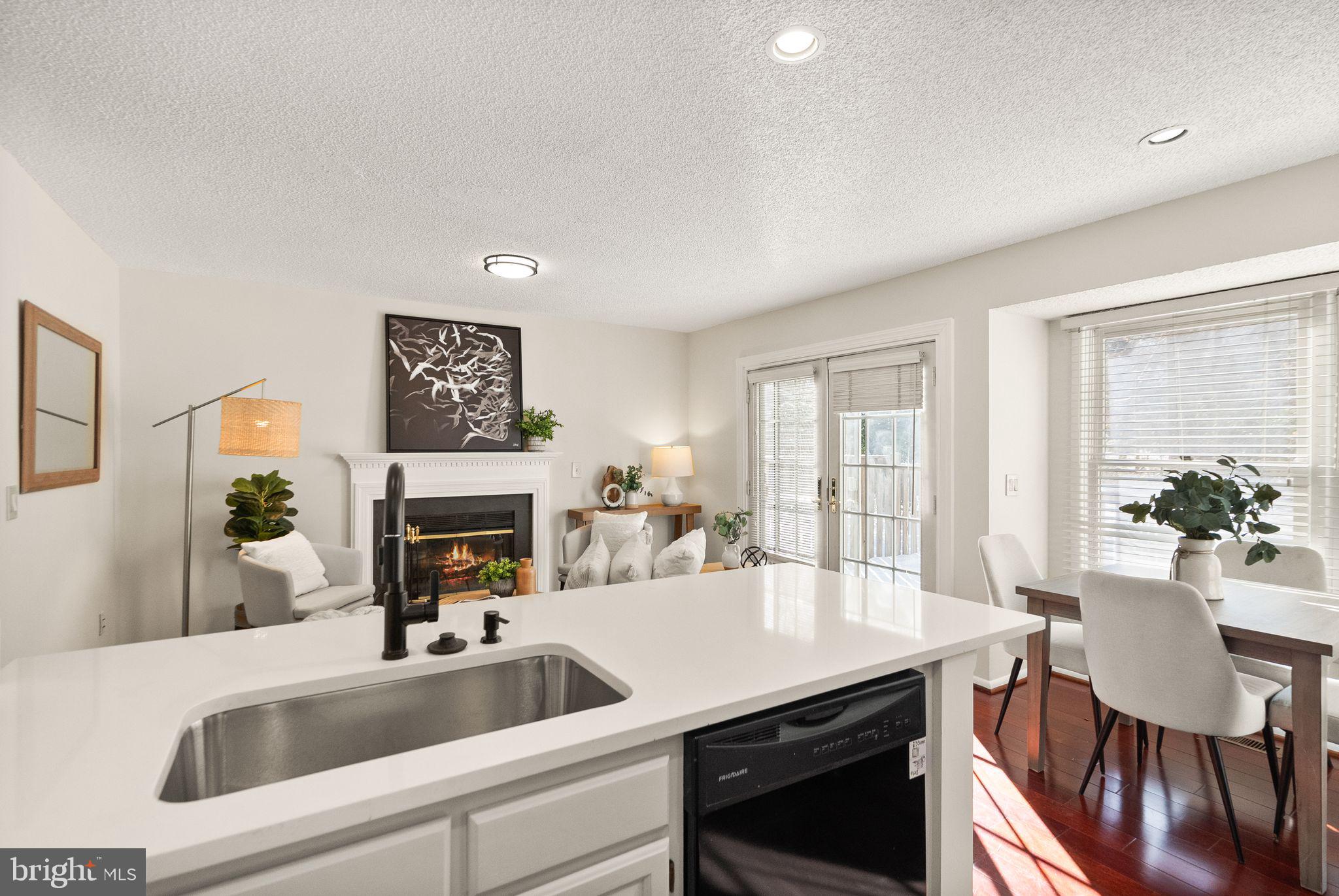 1443 Newport Spring Ct