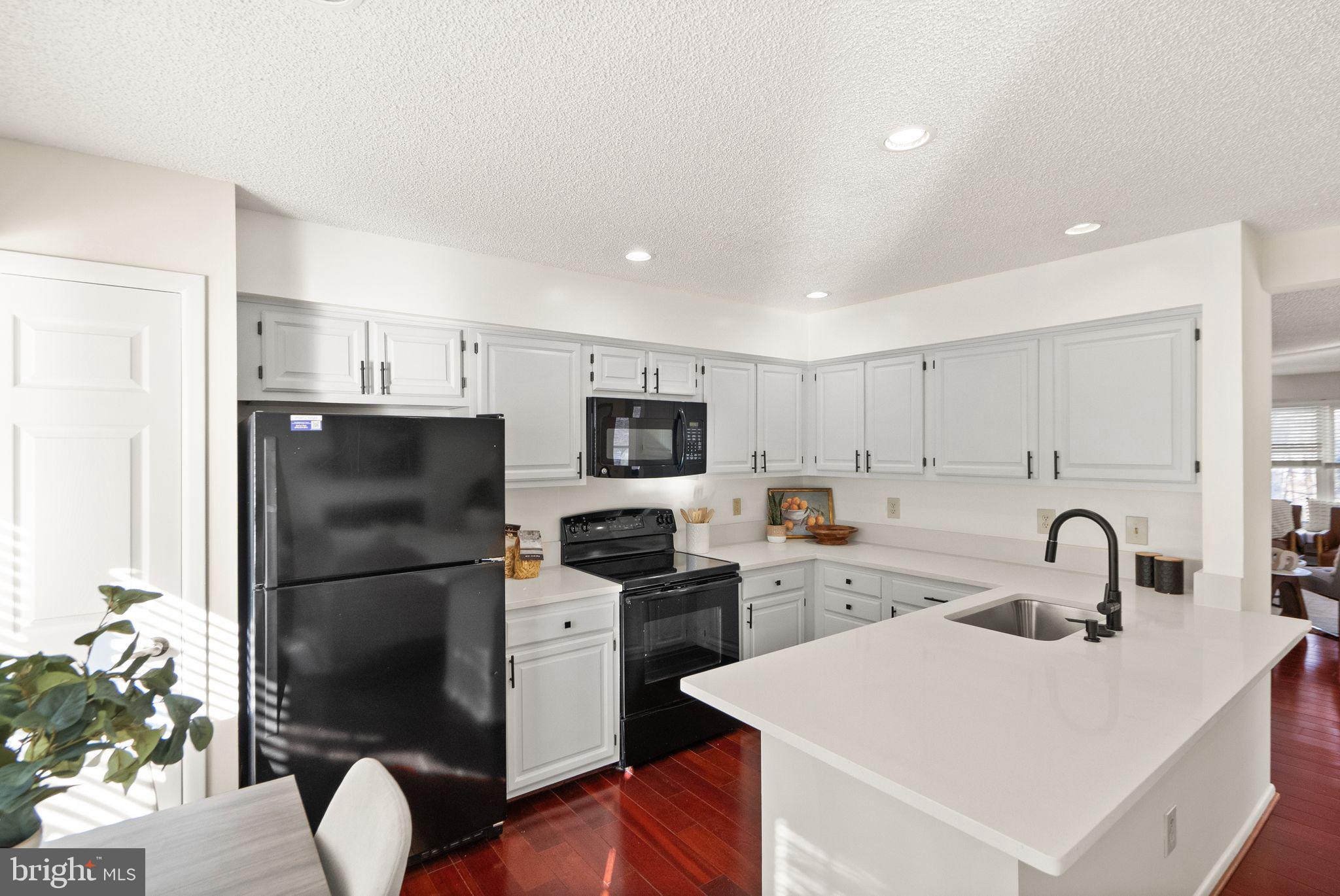 1443 Newport Spring Ct