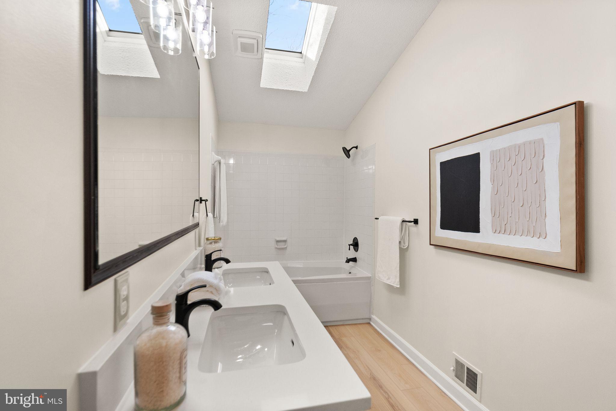 1443 Newport Spring Ct