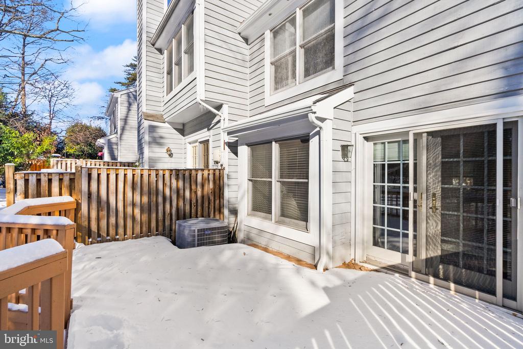 1443 Newport Spring Ct