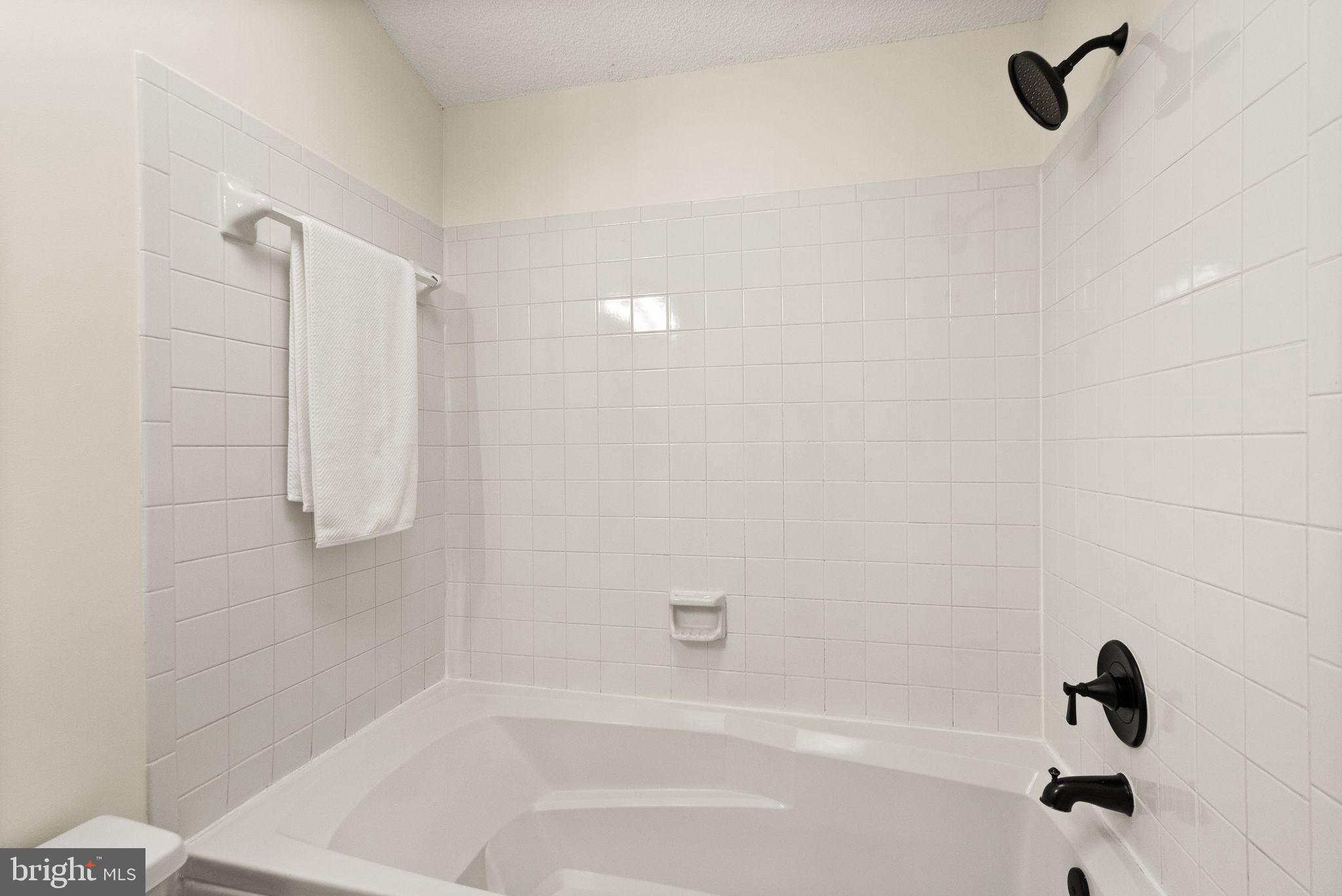 1443 Newport Spring Ct