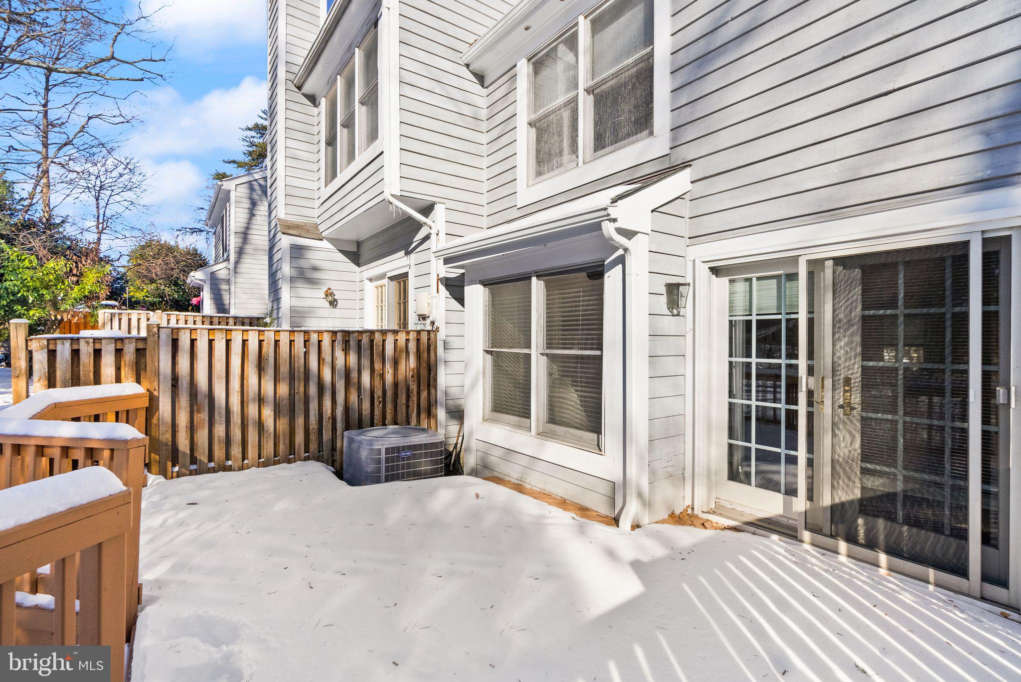 1443 Newport Spring Ct