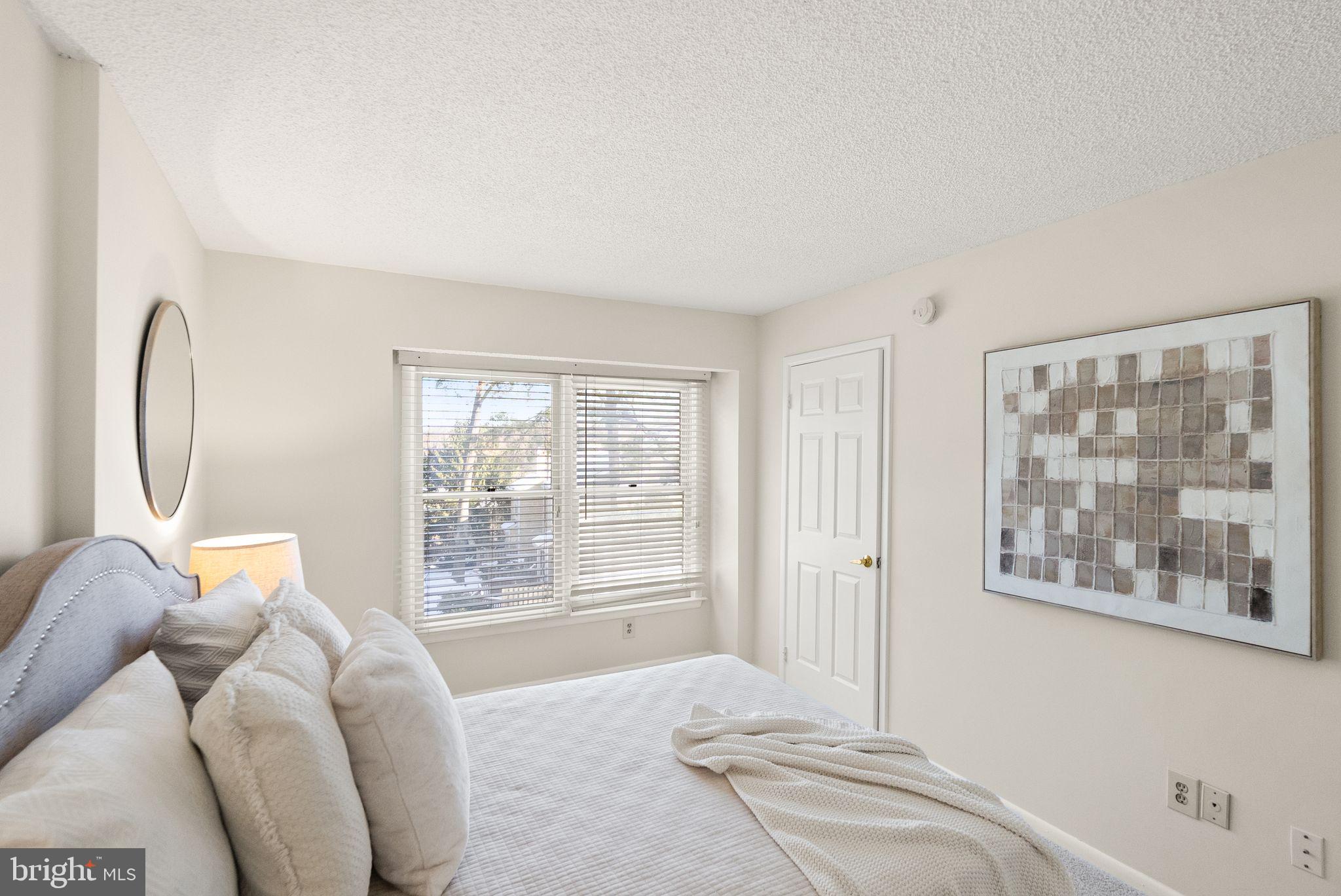 1443 Newport Spring Ct