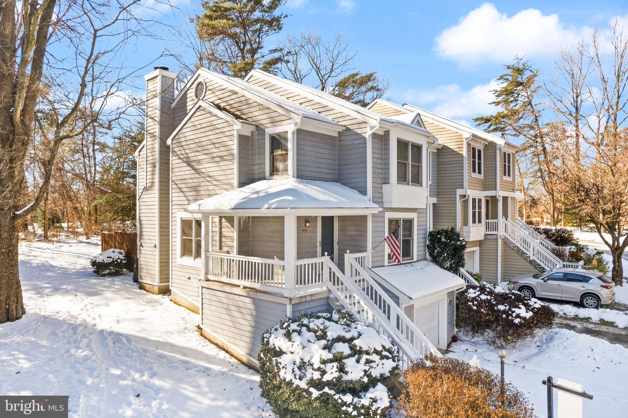 1443 Newport Spring Ct