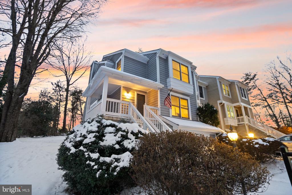 1443 Newport Spring Ct