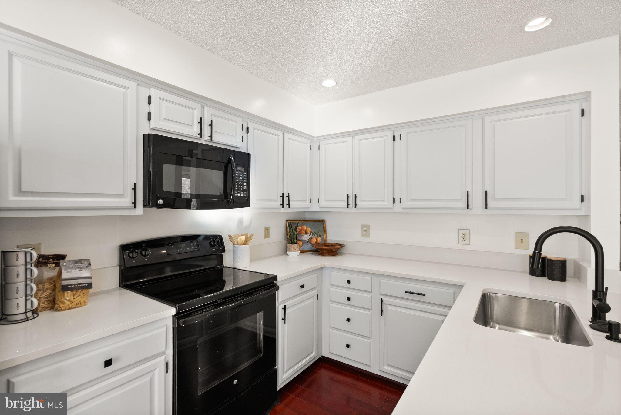 1443 Newport Spring Ct