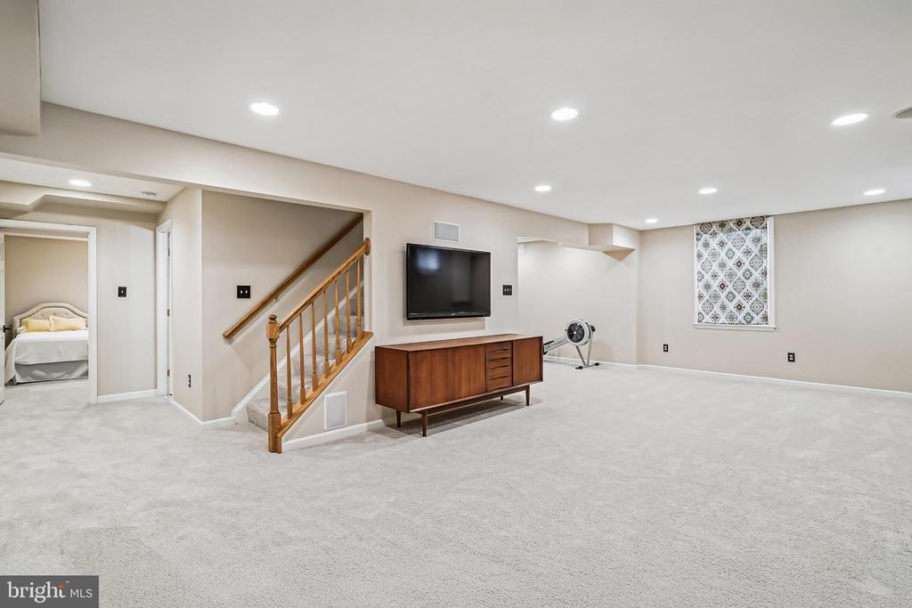 3416 Valewood Dr