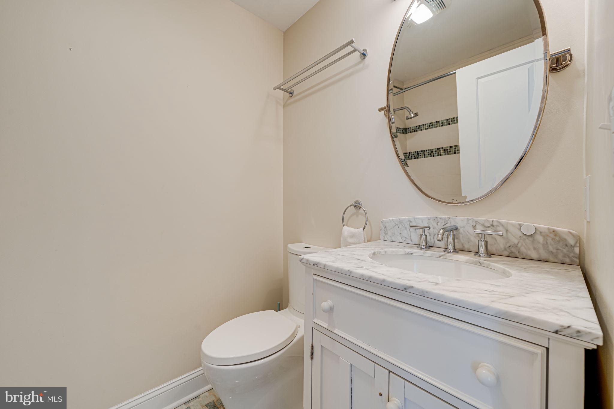 11222 LAGOON LN