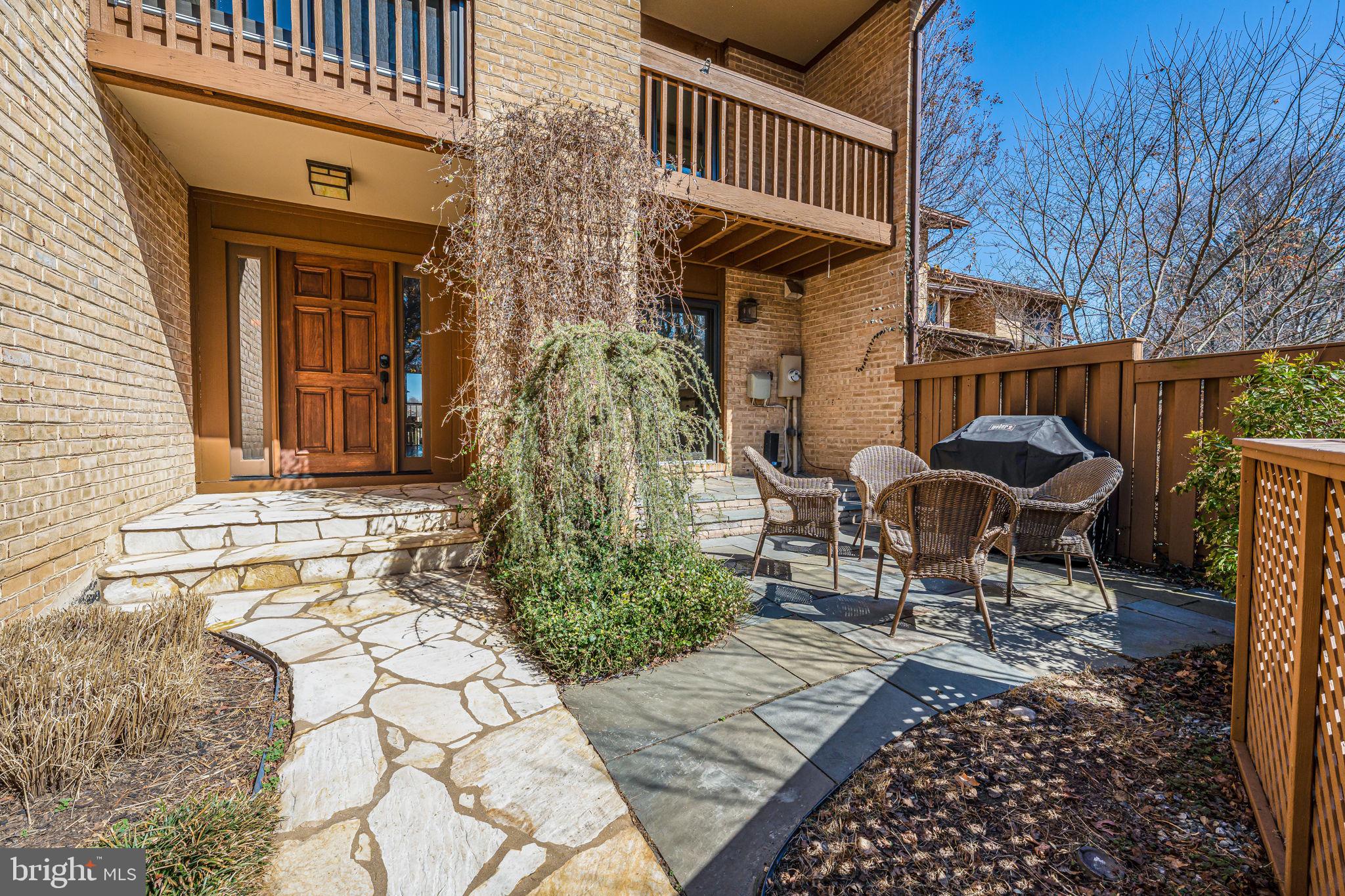 11222 LAGOON LN
