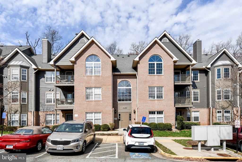 4126 MONUMENT COURT L 302