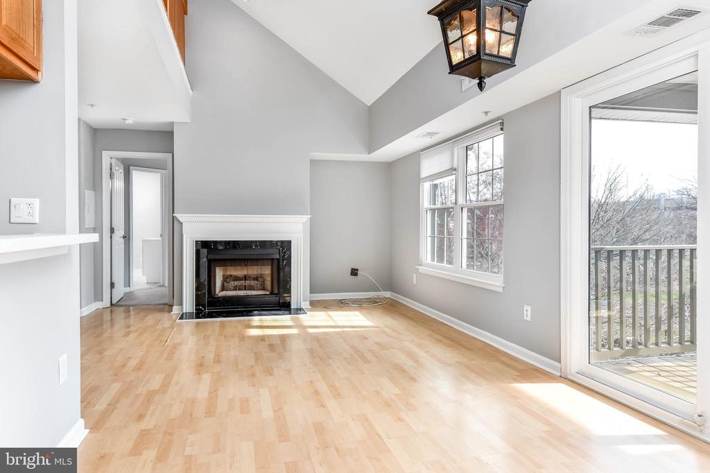 4126 MONUMENT COURT L 302