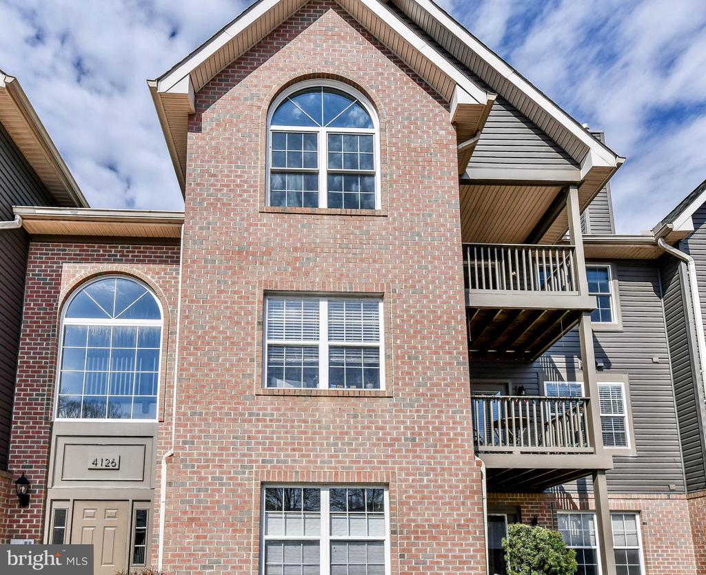 4126 MONUMENT COURT L 302