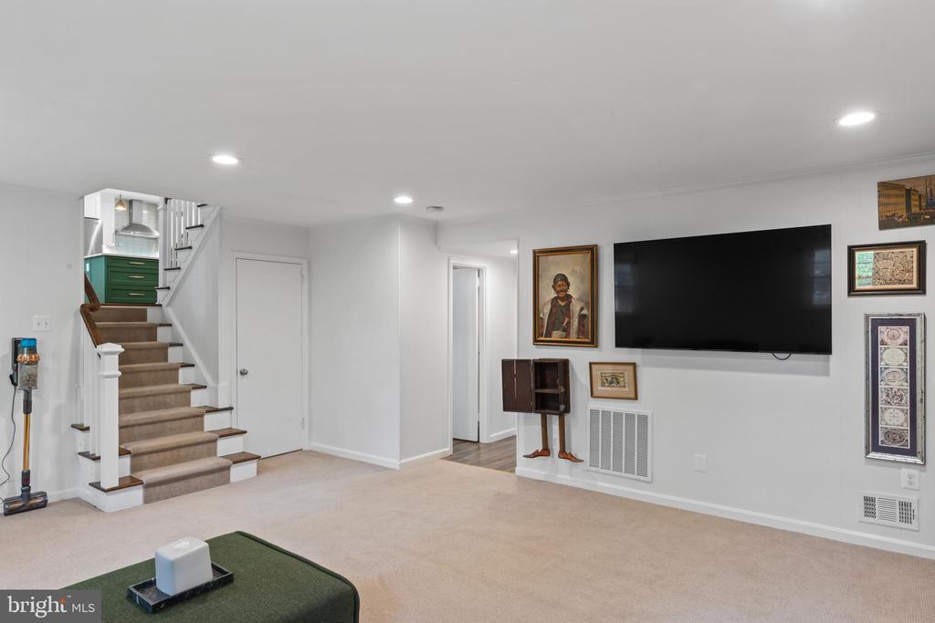 11612 Sourwood Ln