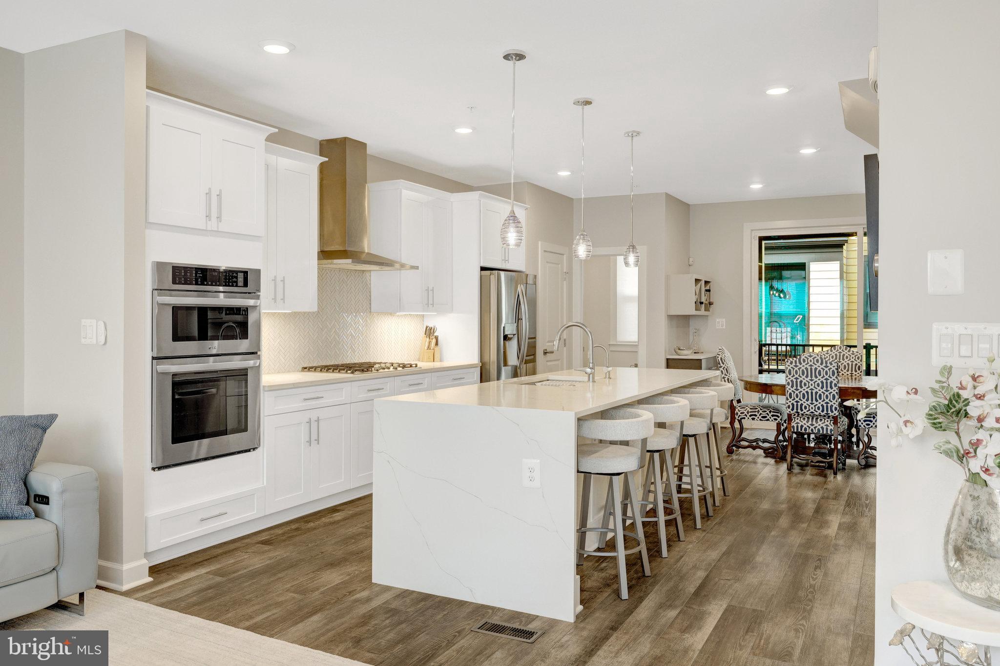 109 Market Sq NW #33