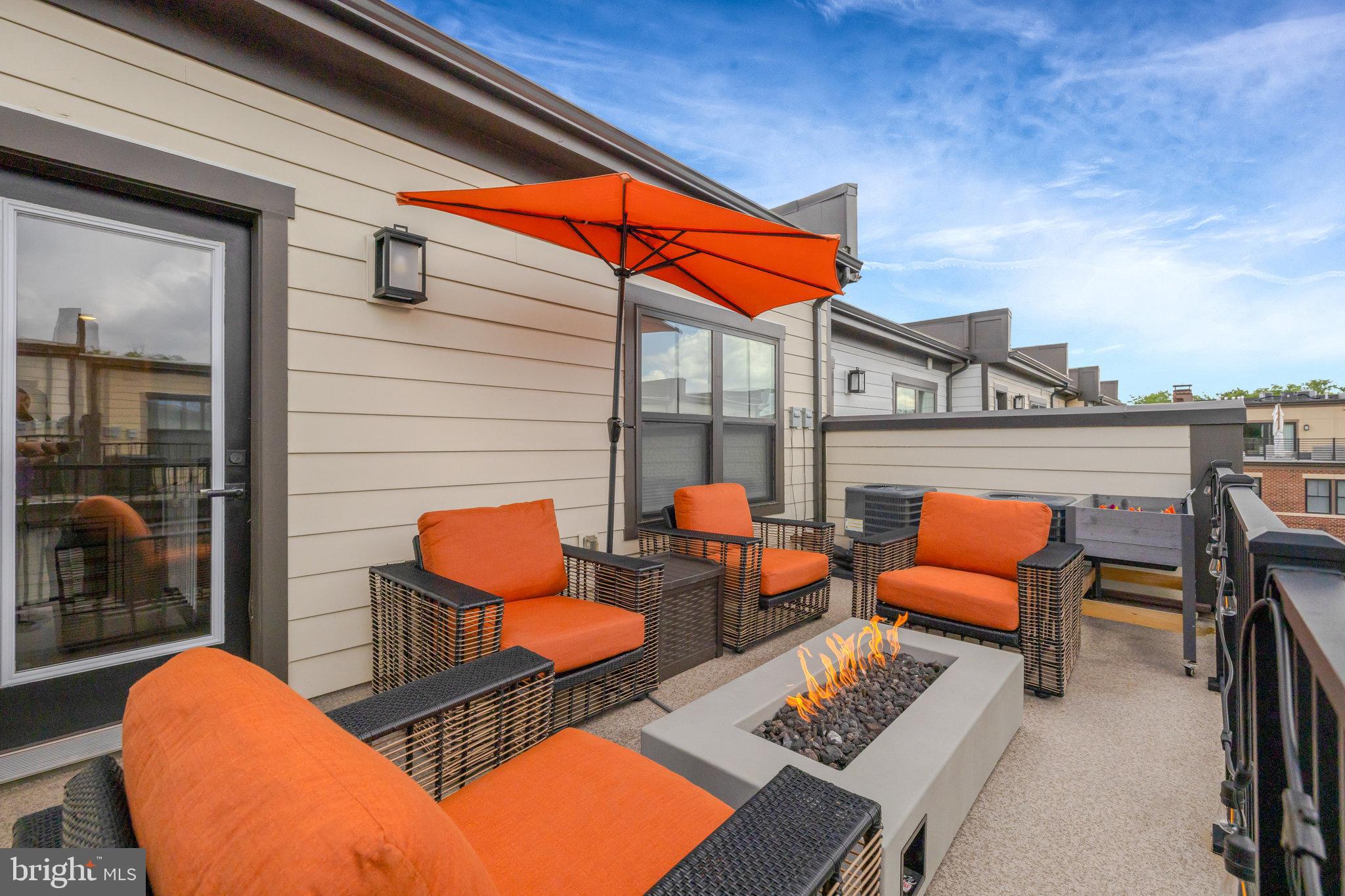 109 Market Sq NW #33