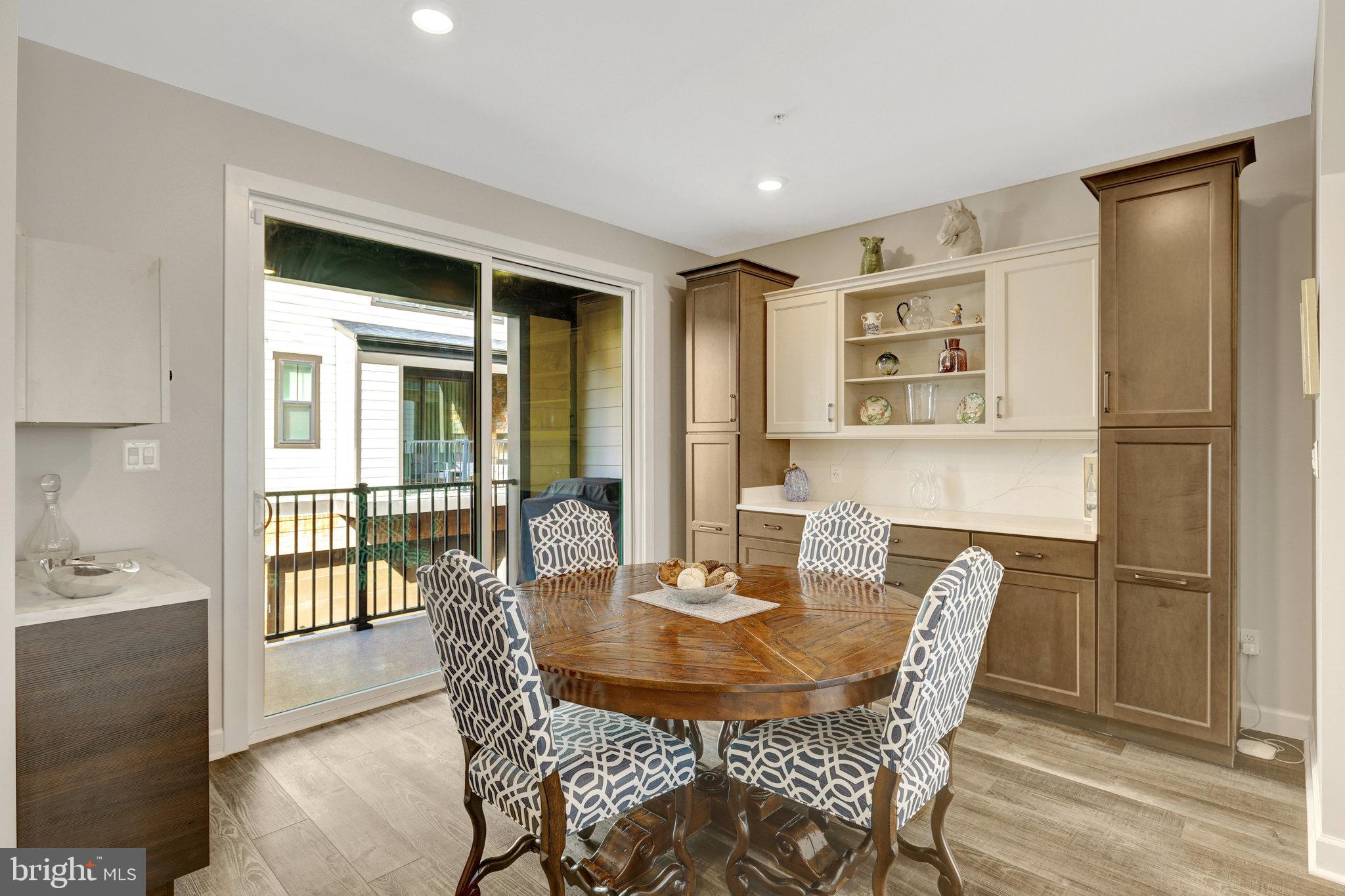 109 Market Sq NW #33