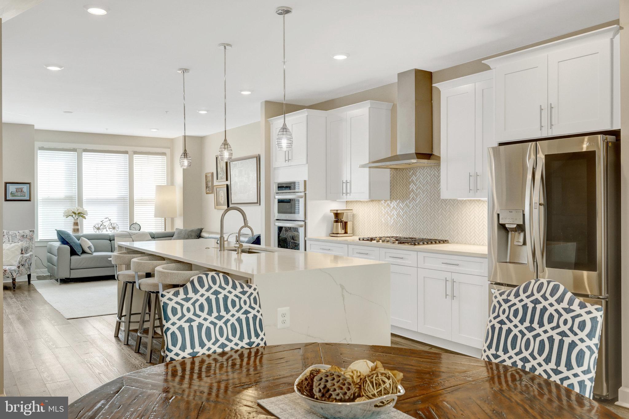 109 Market Sq NW #33