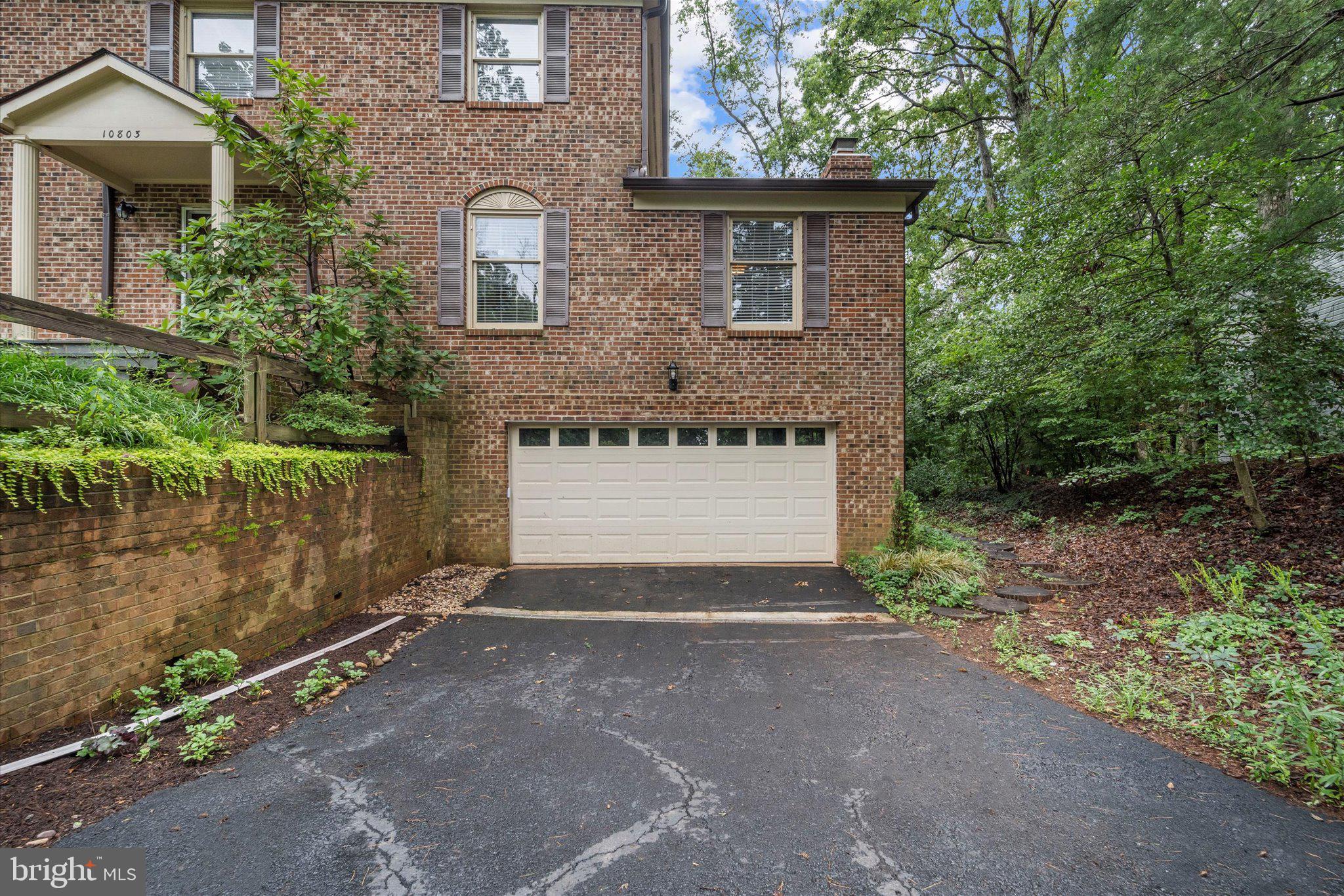 10803 CROSS SCHOOL RD