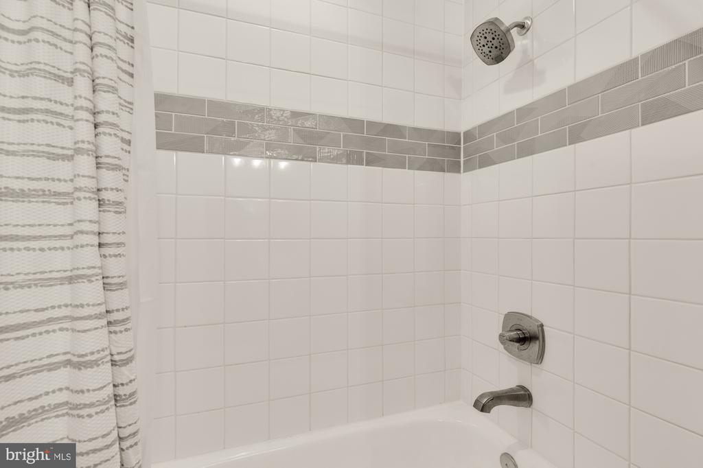 2429 ALSOP COURT