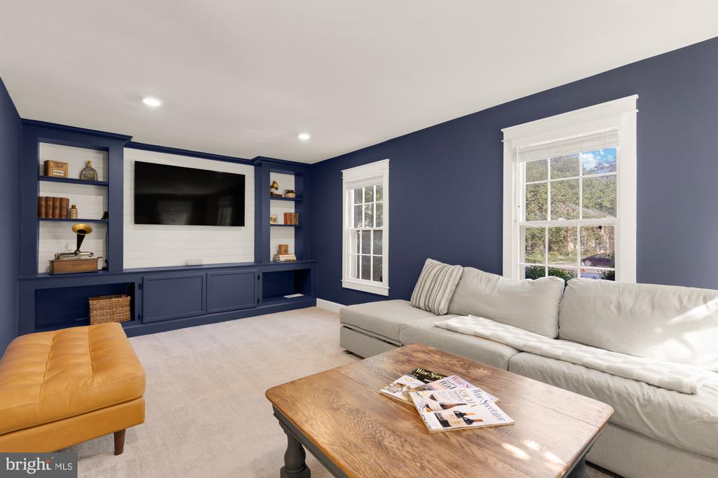2429 ALSOP COURT