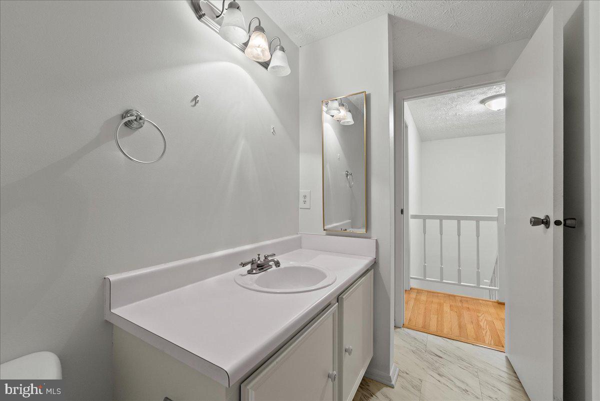 11537 IVY BUSH COURT