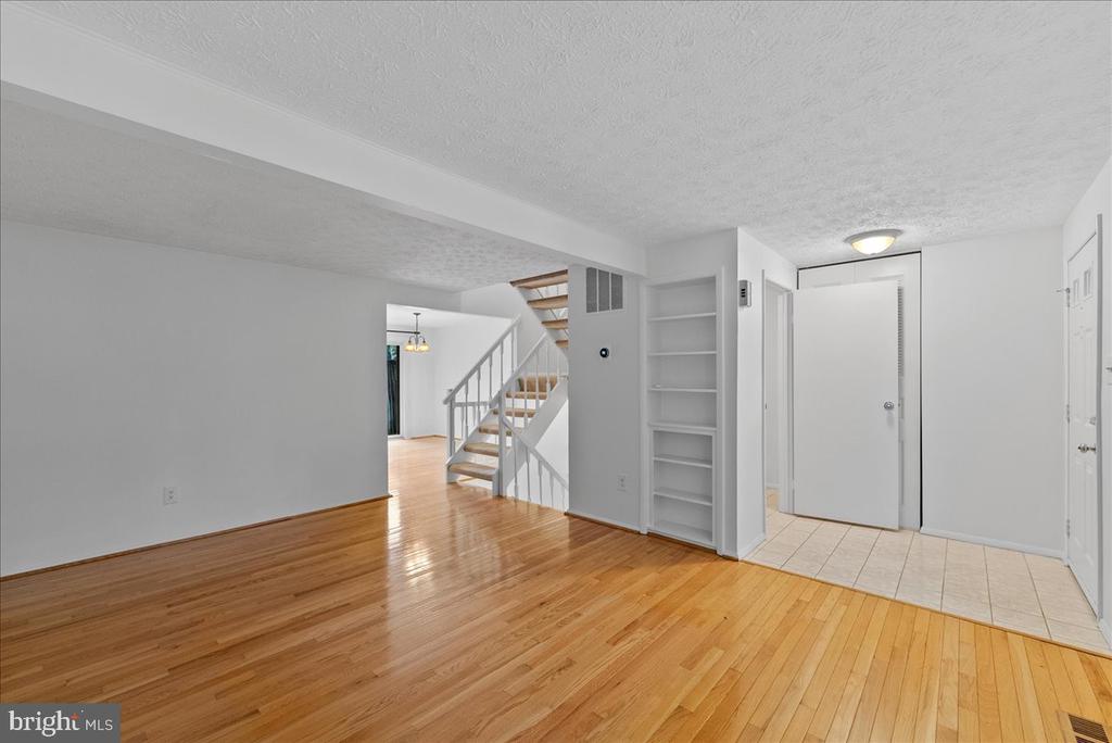 11537 IVY BUSH COURT
