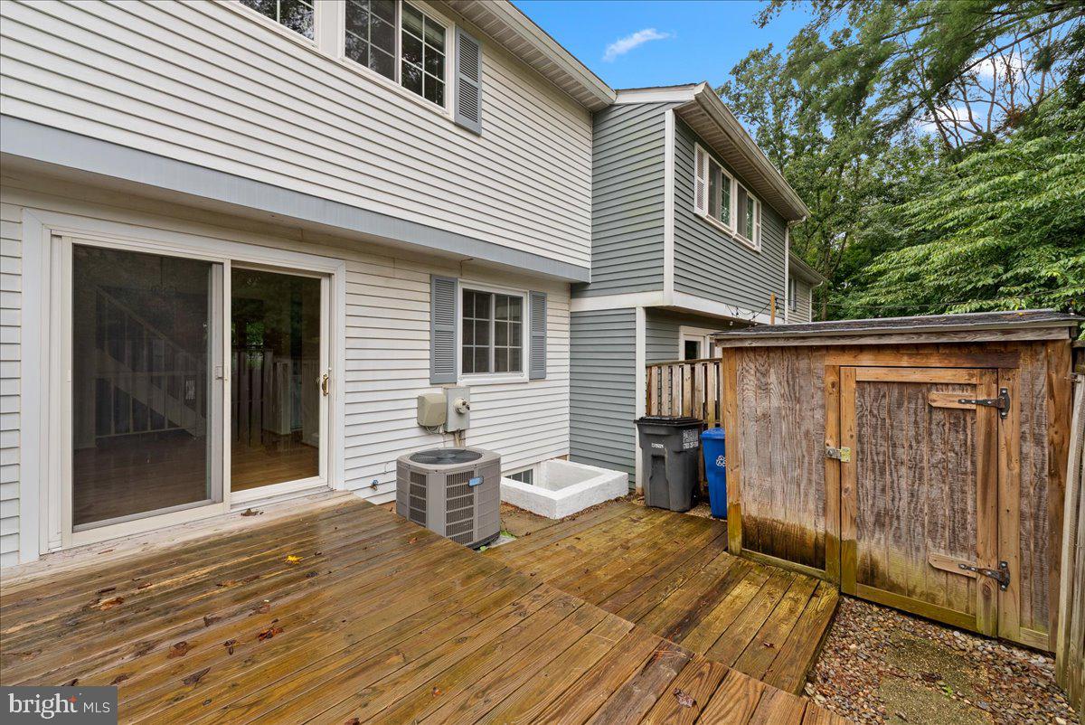 11537 IVY BUSH COURT