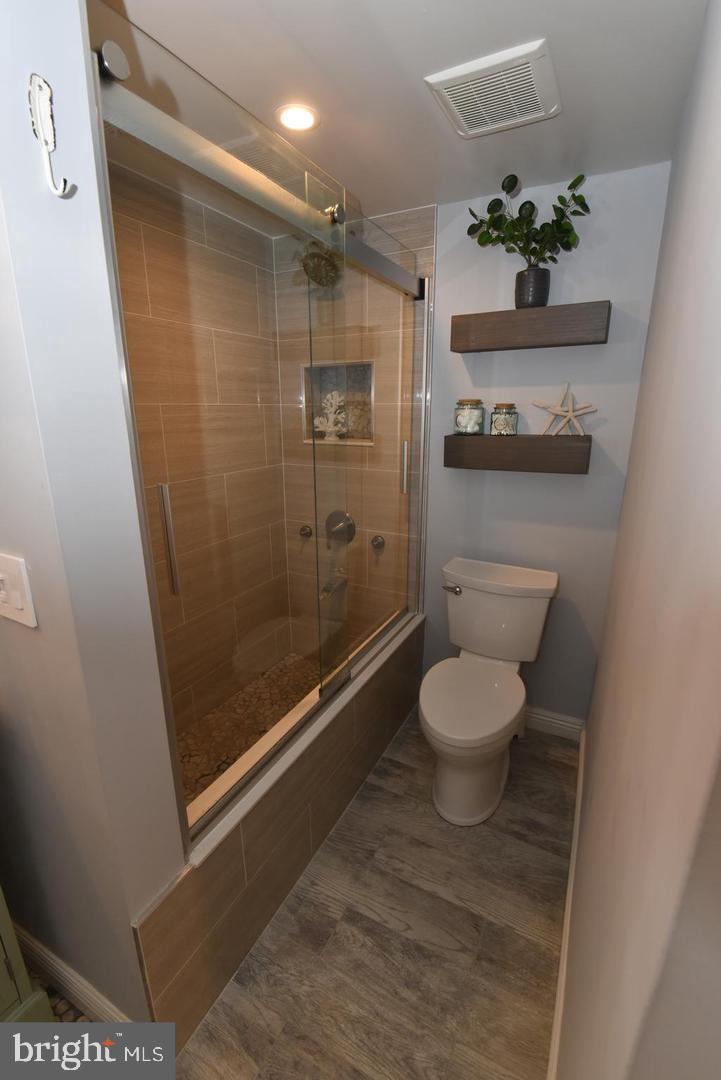 1666 PARKCREST CIRCLE 100