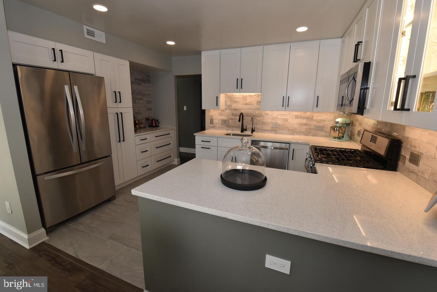 1666 PARKCREST CIRCLE 100