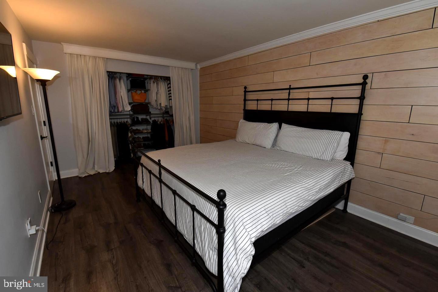 1666 PARKCREST CIRCLE 100